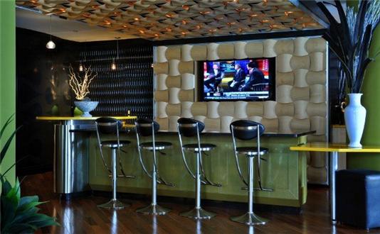 Flatscreen TV in Lounge Area Flatscreen TV in Lounge Area
