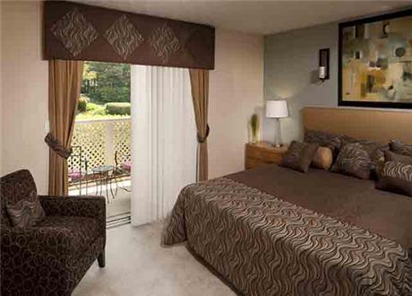 Spacious bedrooms Spacious bedrooms