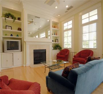Stunning residents' lounge with comfortable couches Stunning residents' lounge with comfortable couches