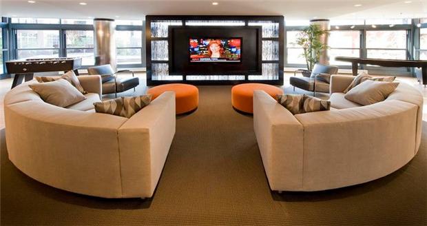 Residence Lounge with flat scree TV Residence Lounge with flat scree TV