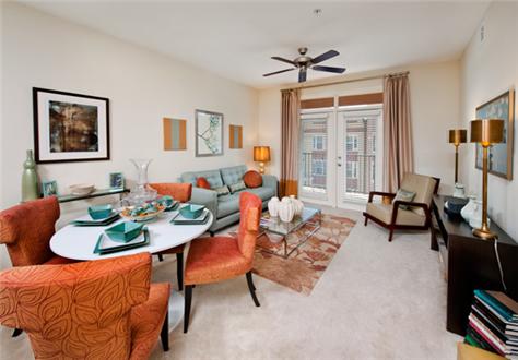 Featuring 9' ceilings, transom windows and plantation blinds Featuring 9' ceilings, transom windows and plantation blinds