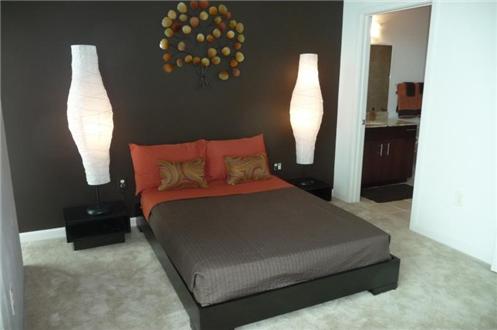 Spacious bedroom Spacious bedroom