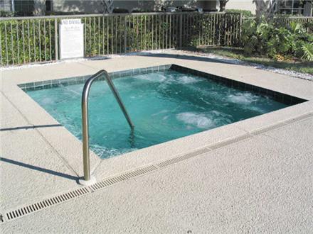 Relax in the jacuzzi Relax in the jacuzzi