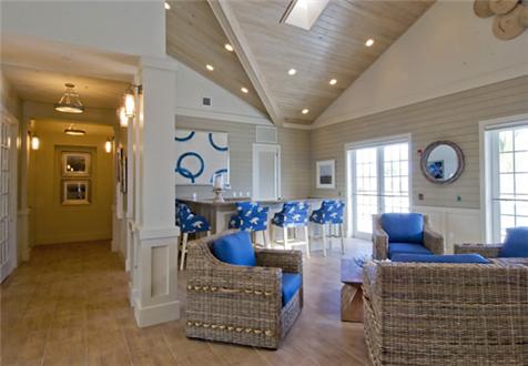 Expansive summer kitchen Expansive summer kitchen