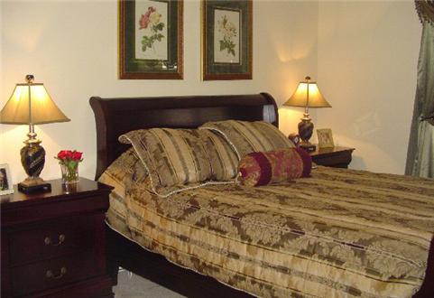 Spacious bedrooms Spacious bedrooms