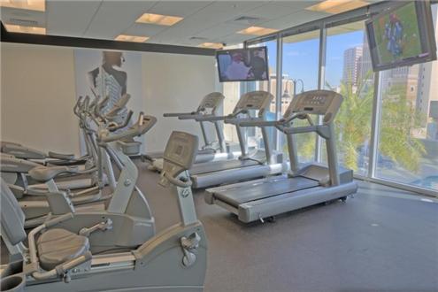 Watch plasma screen TVs while working out Watch plasma screen TVs while working out