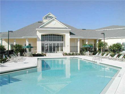 Pool and Clubhouse Pool and Clubhouse