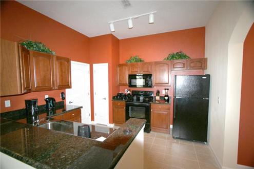 Spacious kitchen with lots of counter space Spacious kitchen with lots of counter space