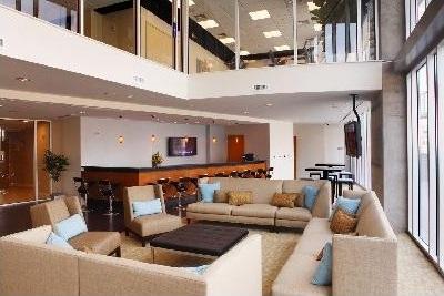 Relax in the spacious clubroom Relax in the spacious clubroom