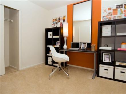 Optional dens available Optional dens available