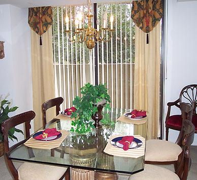 Dining Dining