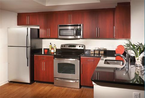 Kitchen with Maple Cabinets Kitchen with Maple Cabinets