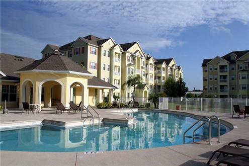 Beautiful pool and sundeck Beautiful pool and sundeck