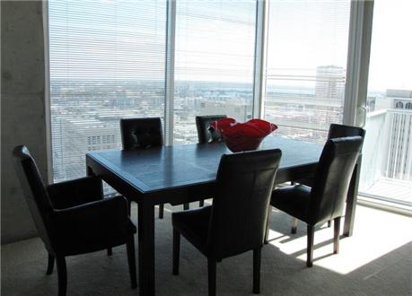 Dining room with a veiw Dining room with a veiw