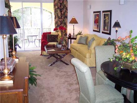 Spacious living room with outdoor balcony Spacious living room with outdoor balcony