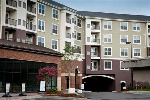 Garage parking avialable Garage parking avialable