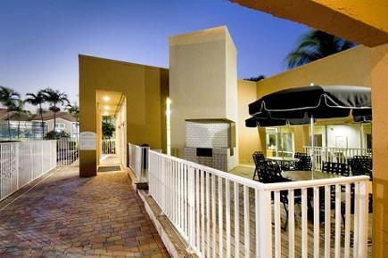 Outdoor seating and dining area Outdoor seating and dining area