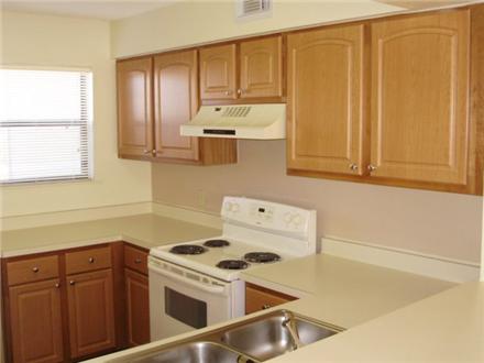 Open kitchen with lots of cabinet space Open kitchen with lots of cabinet space