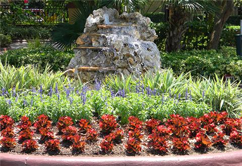 Exceptional property with beautiful fountains Exceptional property with beautiful fountains