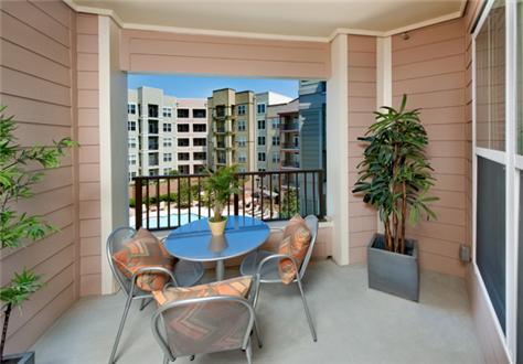 Spacious attached balconies Spacious attached balconies