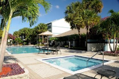 Hot tub and pool Hot tub and pool
